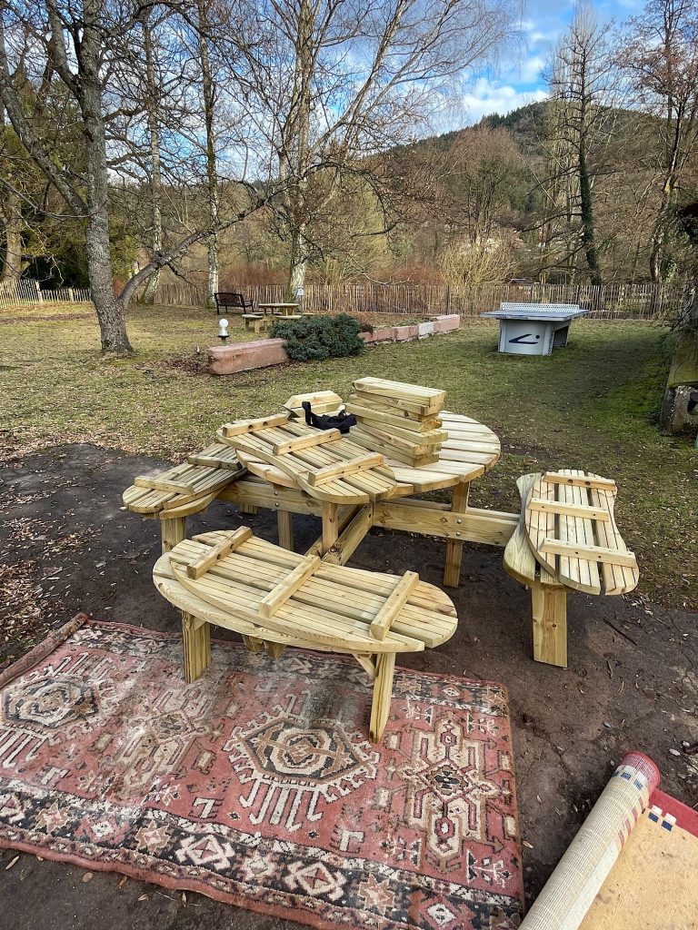 Montage table bois extérieure 2