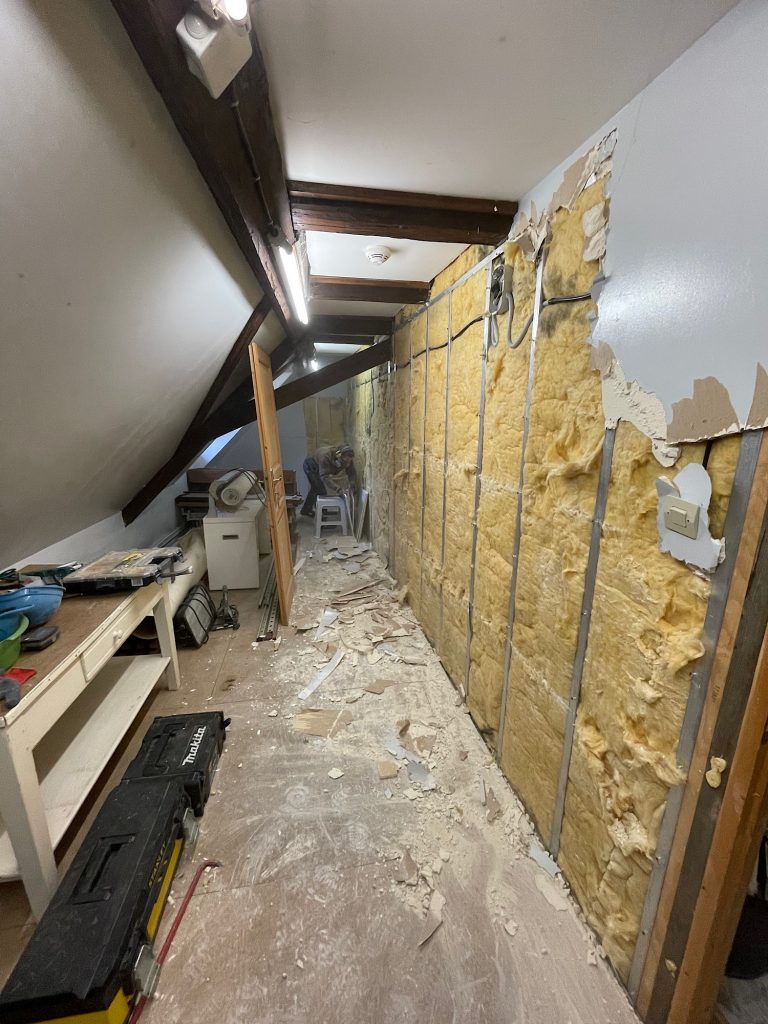 Démolition grenier 1